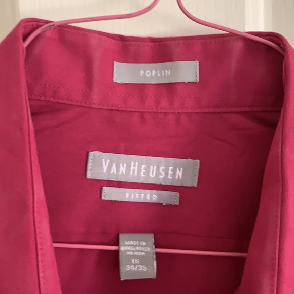 Van Heusen Rose 🥀 Long Sleeved Button Down Shirt - Picture 6 of 7